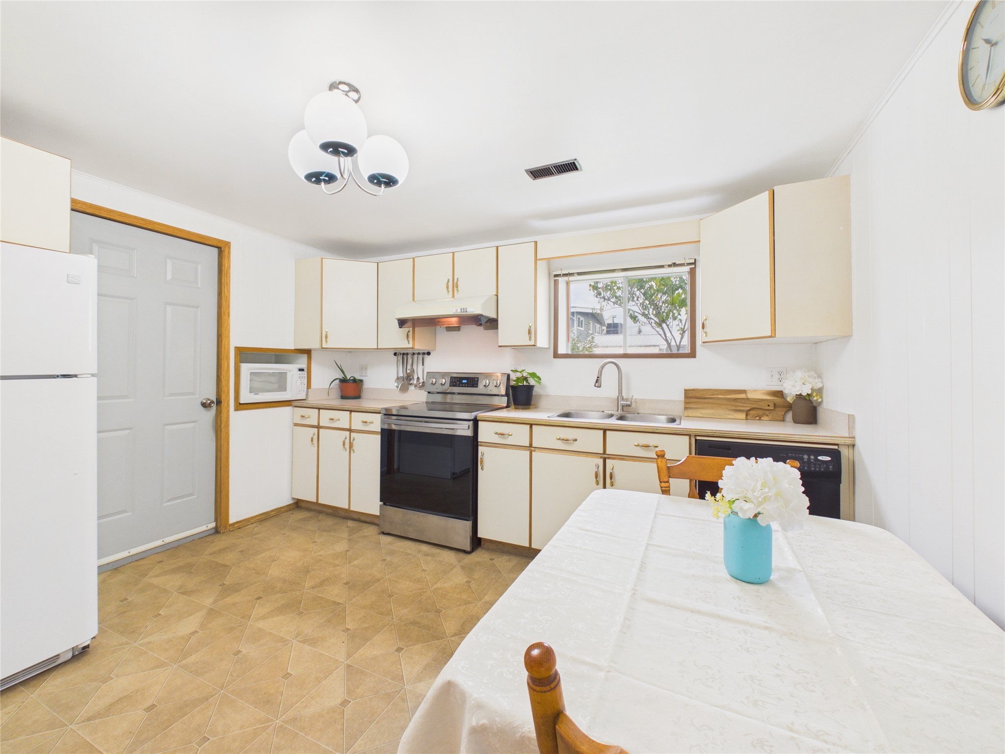 166 14Th Street, Fernie, BC