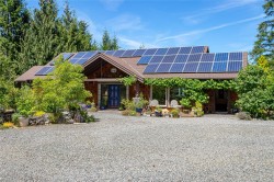 1860 Ashling Rd Qualicum Beach, BC V9K 2V1
