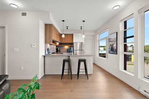 #412-629 Speed Ave  Victoria, BC V8Z 1A5
