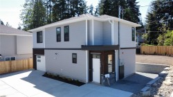 163 Alberta Rd Nanaimo, BC V9X 1A1