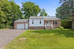 170 Rue Laporte Lavaltrie, QC J5T 2P6