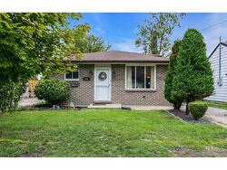 970 JARVIS Avenue Windsor, ON N8P 1C9