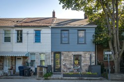 81 Boulton Avenue Toronto, ON M4M 2J4