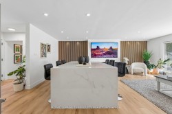 2 Richbourne Court Toronto, ON M1T 1T6