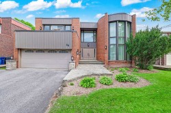 88 Garnier Court Toronto, ON M2M 4C9