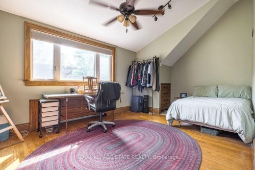 18 Forsyth Avenue N, Hamilton, ON 