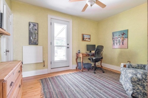 18 Forsyth Avenue N, Hamilton, ON 