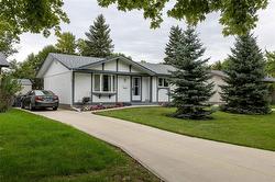 101 Summerfield WAY  Winnipeg, MB R2G 2B2