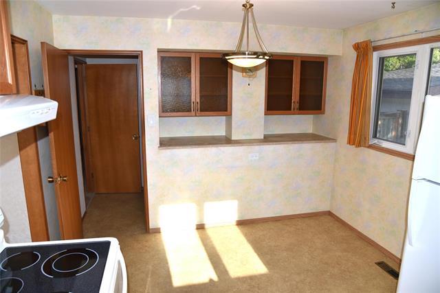 895 Beaverhill Blvd, Winnipeg, MB