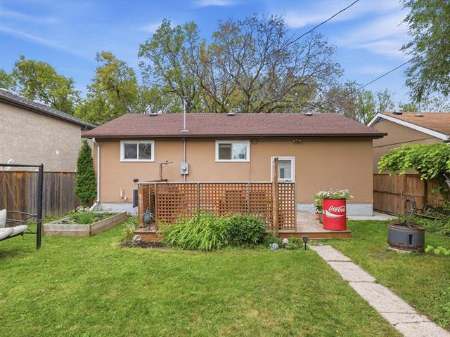 222 Harold Ave, Winnipeg, MB