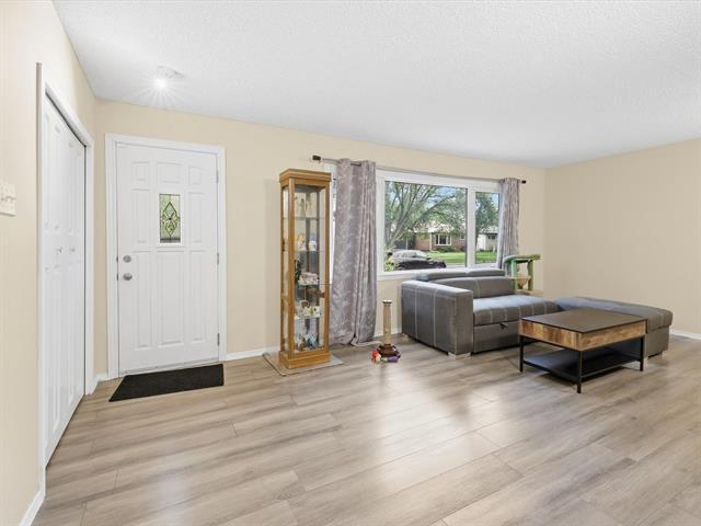 222 Harold Ave, Winnipeg, MB
