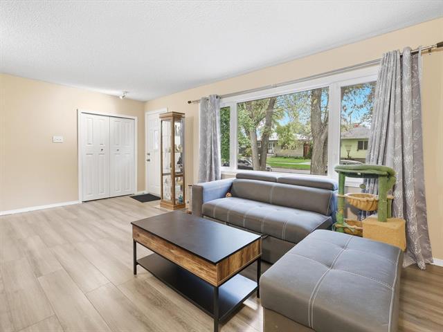 222 Harold Ave, Winnipeg, MB