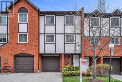 82 - 1755 RATHBURN ROAD E Mississauga, ON L4W 2M8