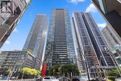 4403 - 110 CHARLES STREET E Toronto, ON M4Y 1T5