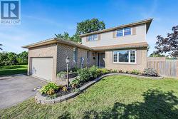 104 WOODSIDE DRIVE Orillia, ON L3V 7N7