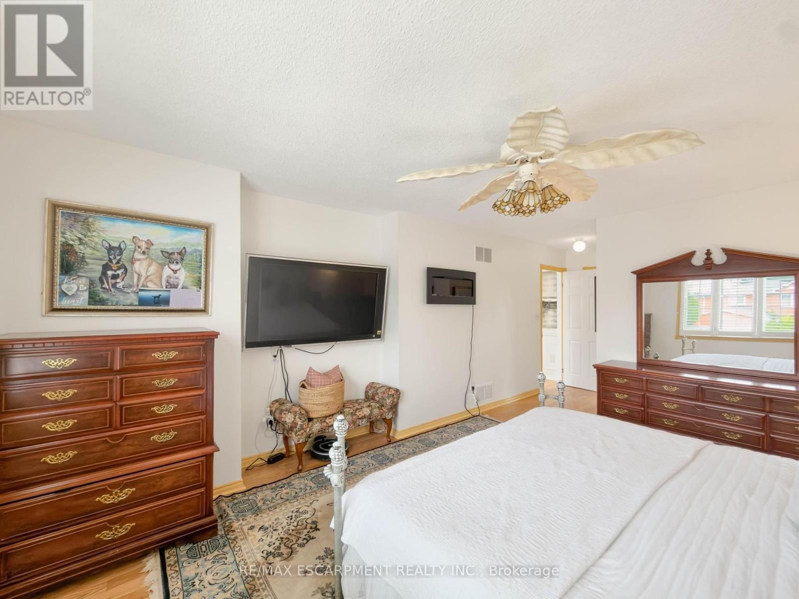 1236 Thorpe Road, Burlington, ON