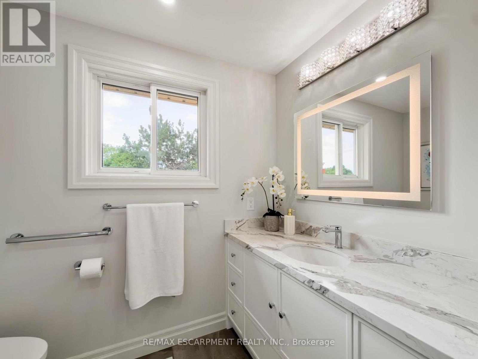 1236 Thorpe Road, Burlington, ON