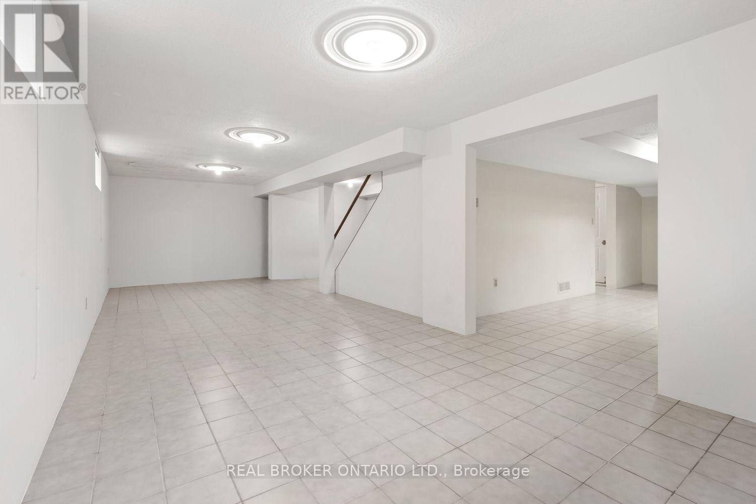 Basement Recreation Room - 86 Monte Drive, Hamilton, ON