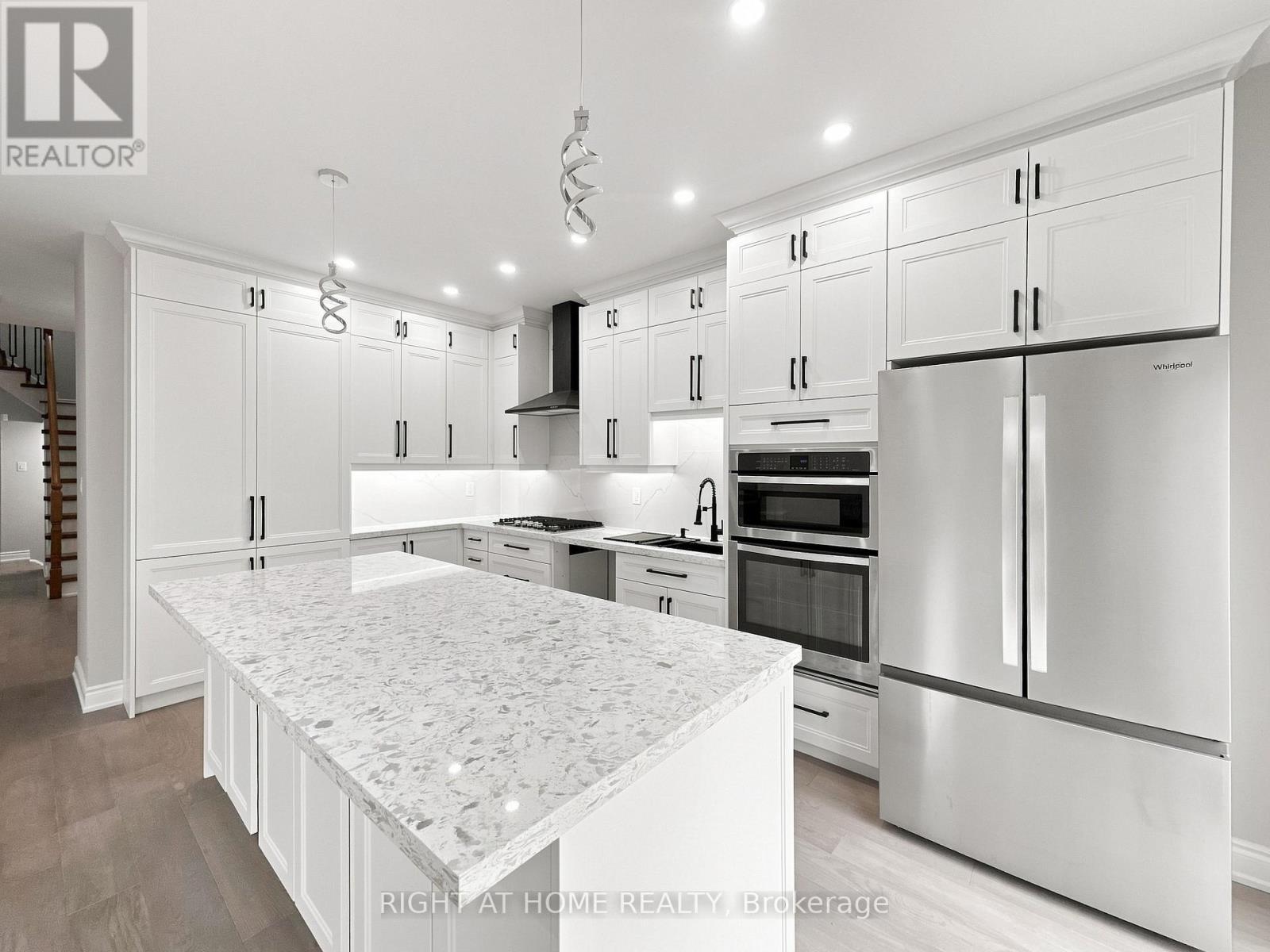 1530 Portsmouth Place, Mississauga, ON