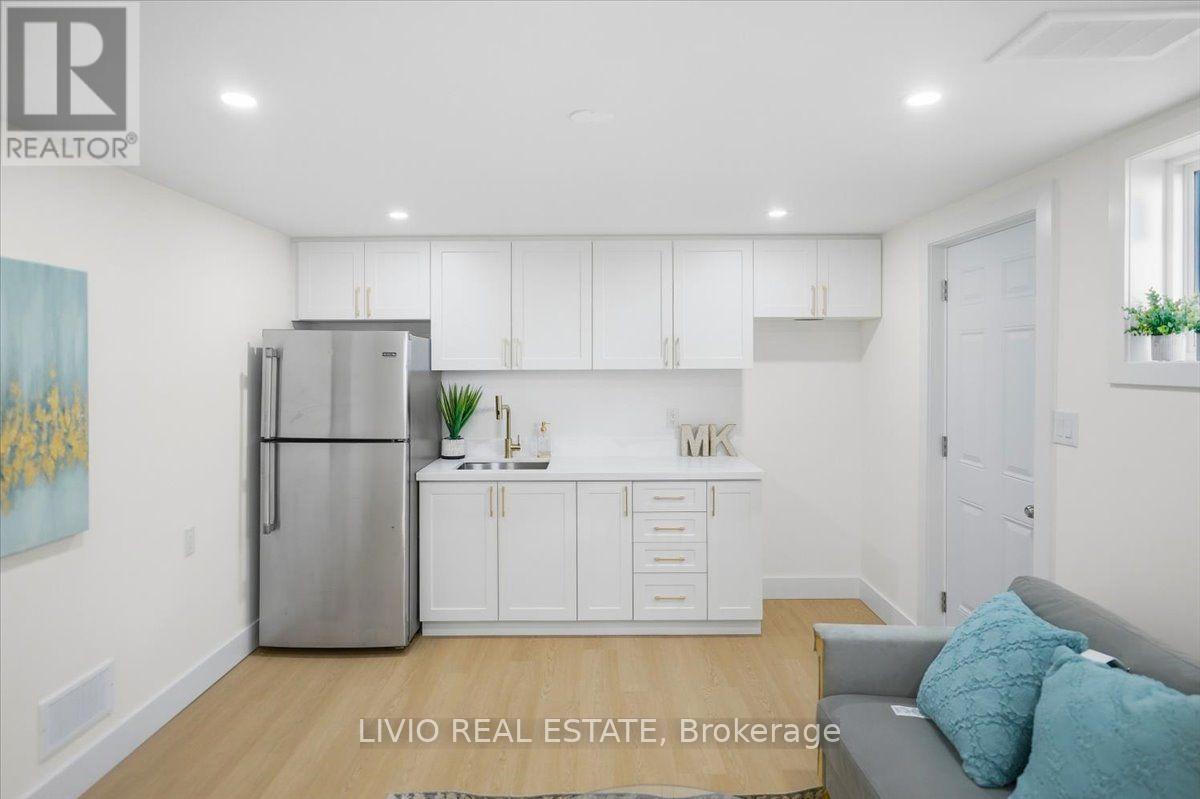 78 Cromwell Crescent, Hamilton, ON