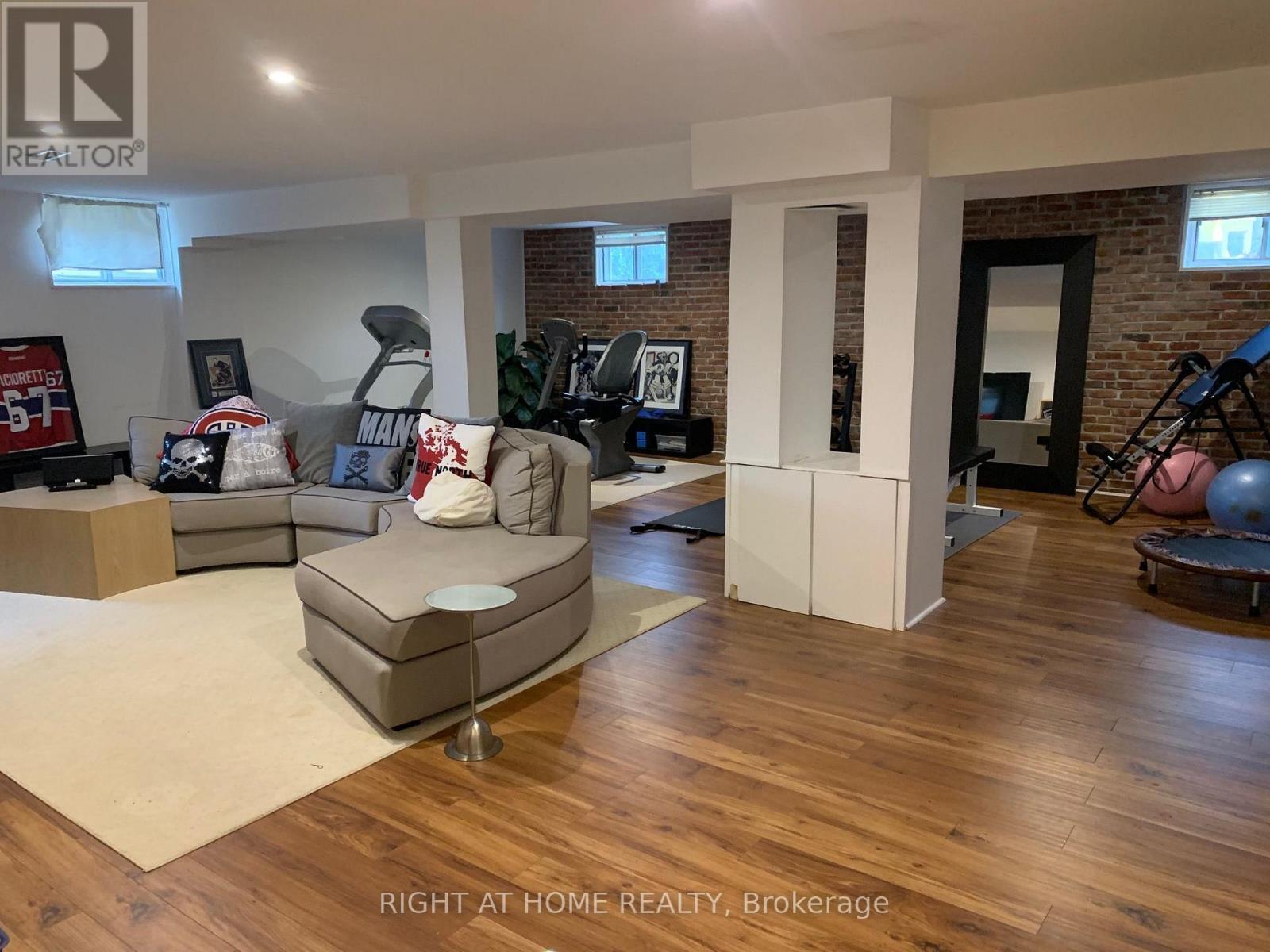 1272 Cermel Drive, Mississauga, ON