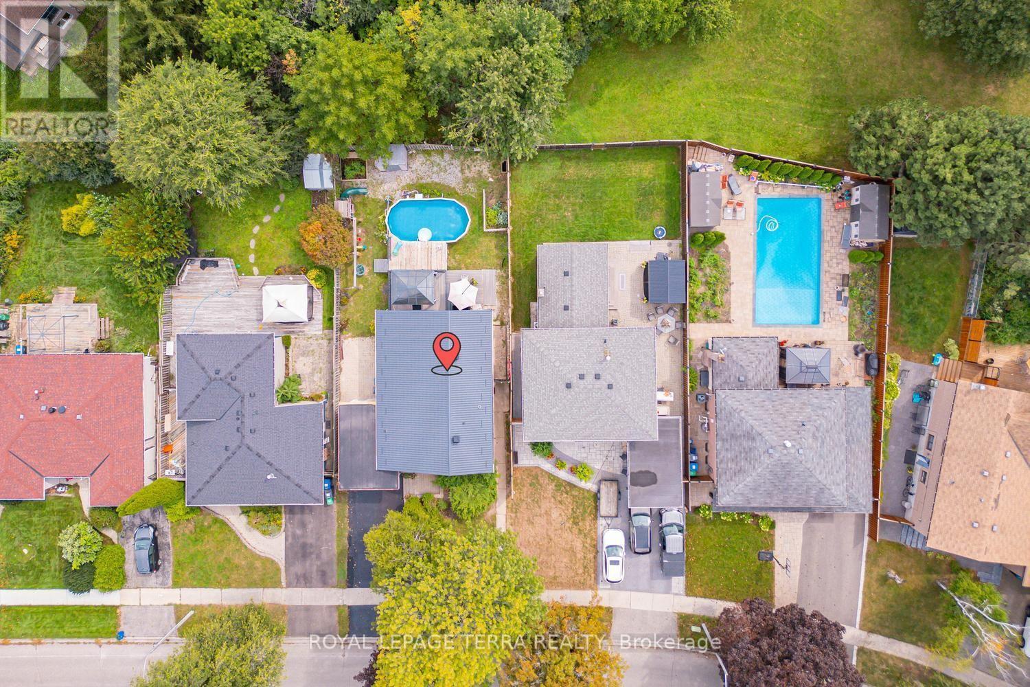 1571 Lewisham Drive, Mississauga, ON