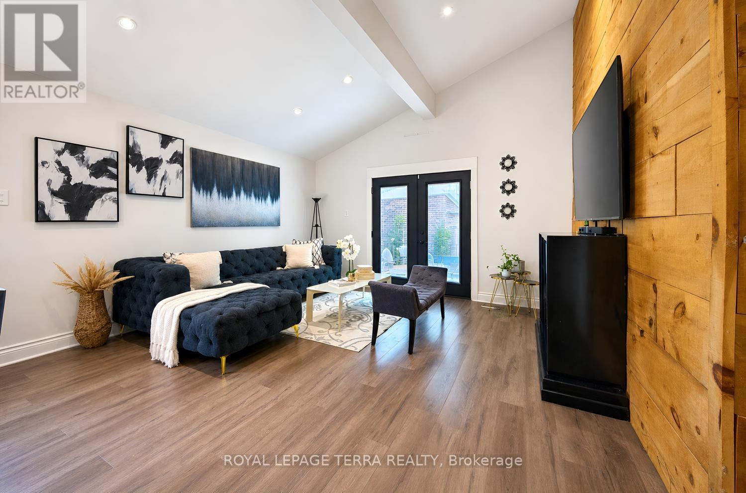 1571 Lewisham Drive, Mississauga, ON
