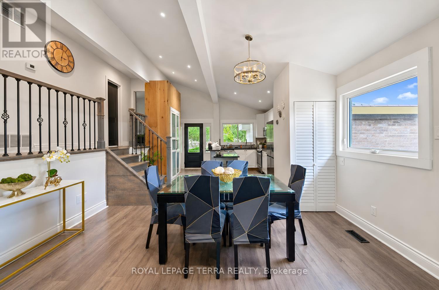 1571 Lewisham Drive, Mississauga, ON