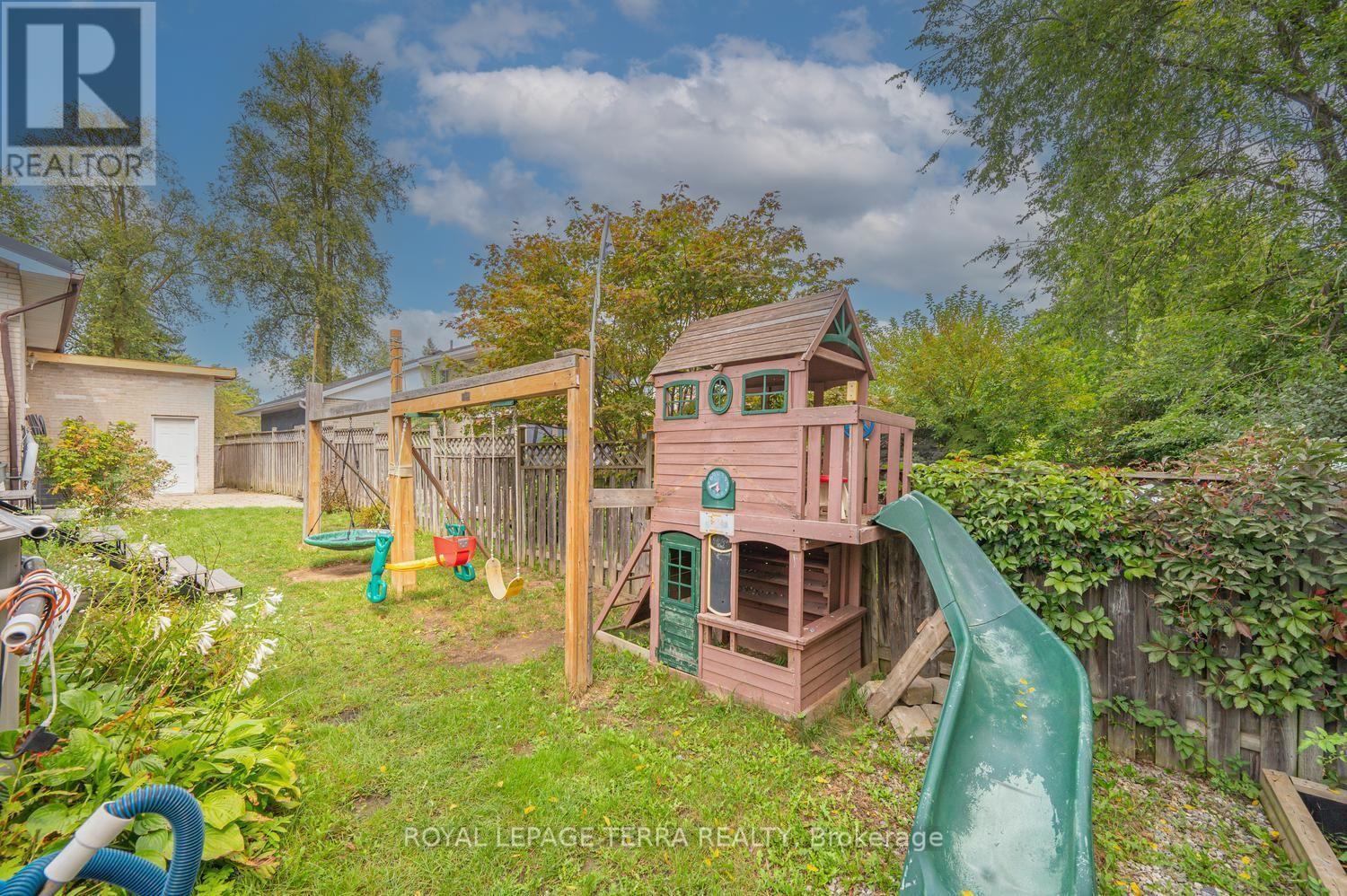 1571 Lewisham Drive, Mississauga, ON
