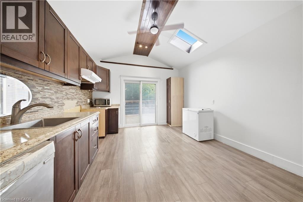1082 Cannon Street E, Hamilton, ON