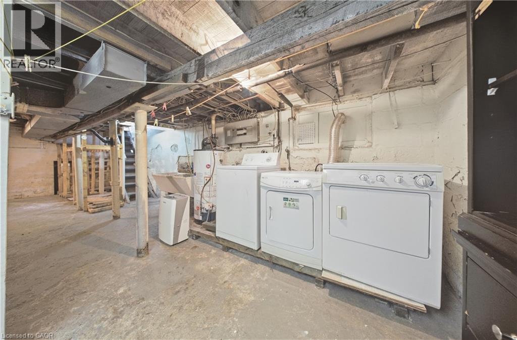 1082 Cannon Street E, Hamilton, ON