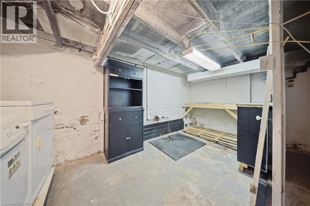 1082 Cannon Street E, Hamilton, ON