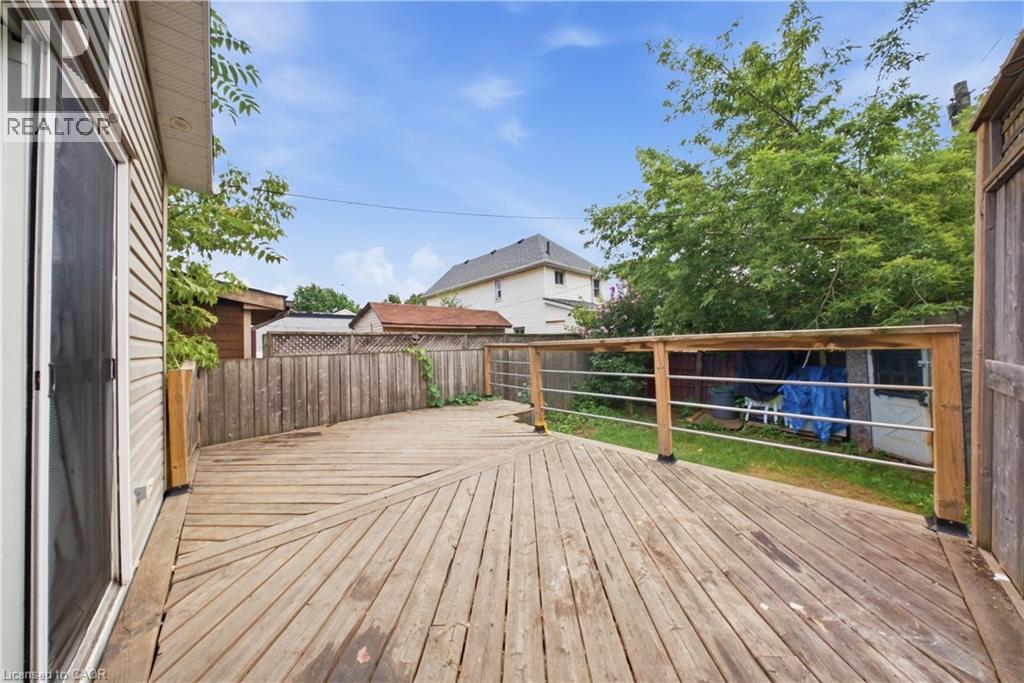 1082 Cannon Street E, Hamilton, ON