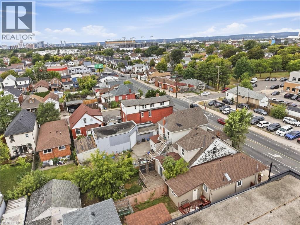 1082 Cannon Street E, Hamilton, ON
