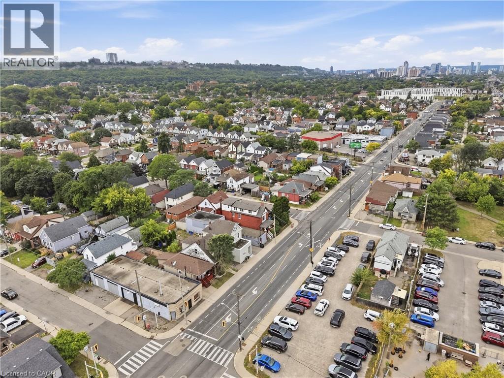 1082 Cannon Street E, Hamilton, ON