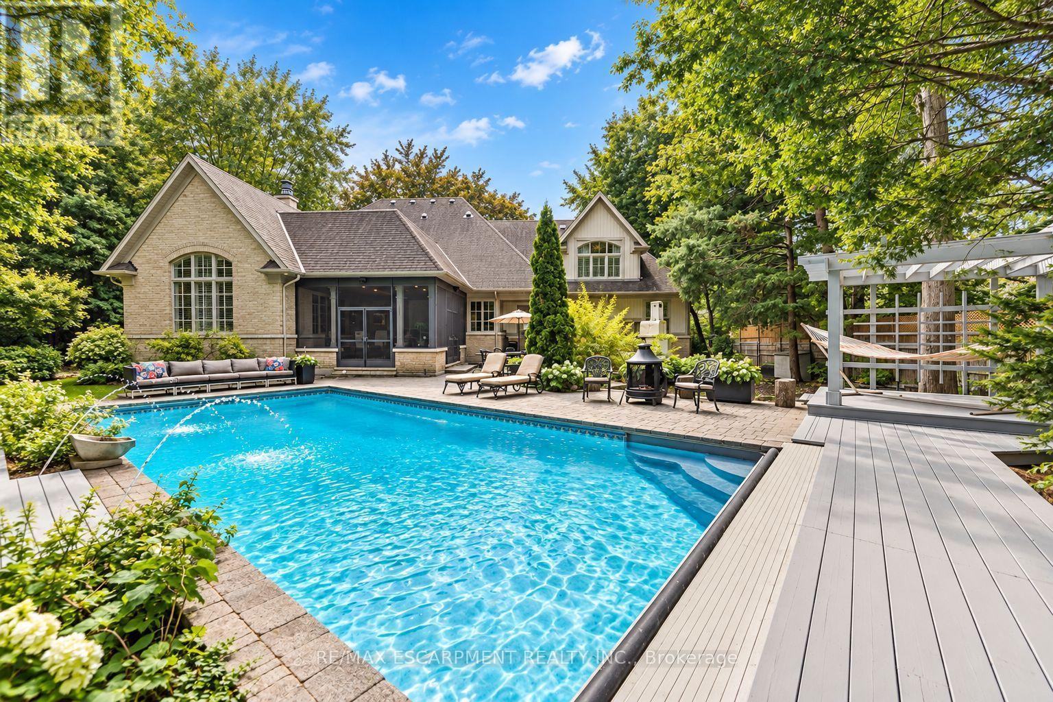 2209 Pineneedle Row, Mississauga, ON