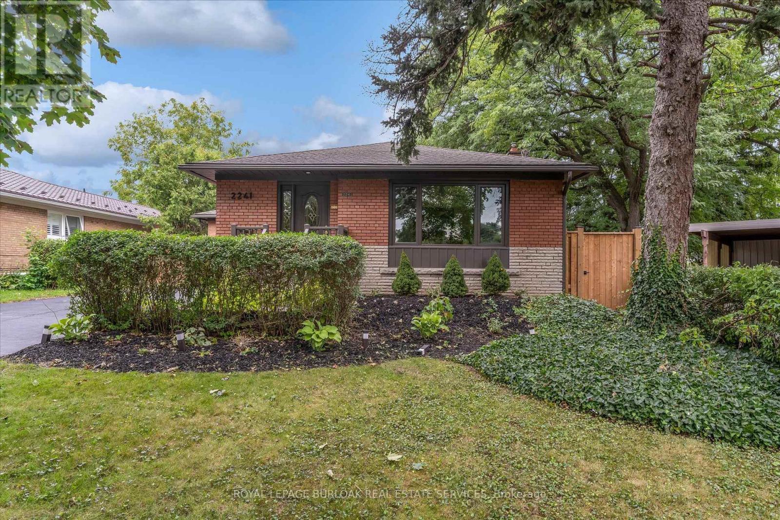 2241 Joyce Street, Burlington, ON