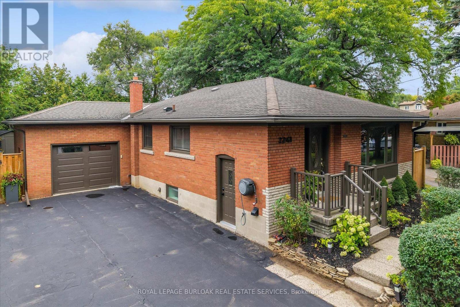 2241 Joyce Street, Burlington, ON
