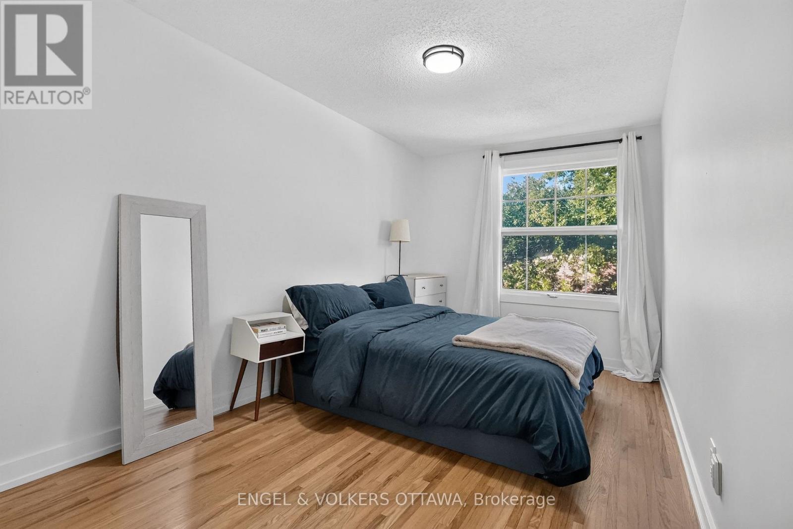 1304 Morrison Drive, Ottawa, ON