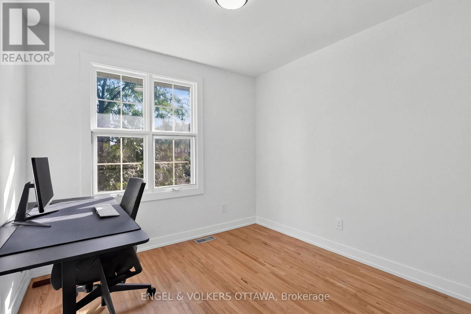 1304 Morrison Drive, Ottawa, ON