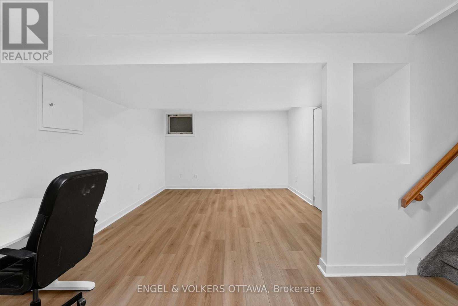 1304 Morrison Drive, Ottawa, ON