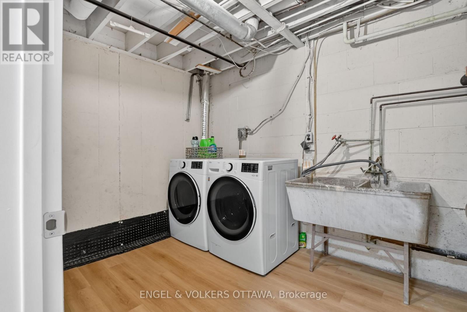 1304 Morrison Drive, Ottawa, ON