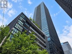 415 - 101 CHARLES STREET E Toronto, ON M4Y 0A9