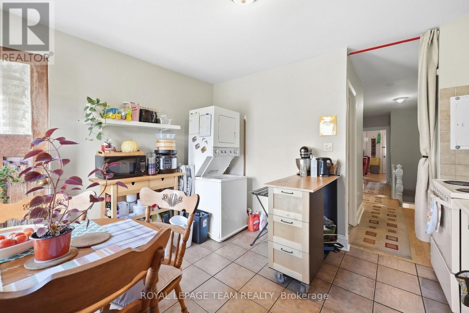32 Melrose Avenue, Ottawa, ON