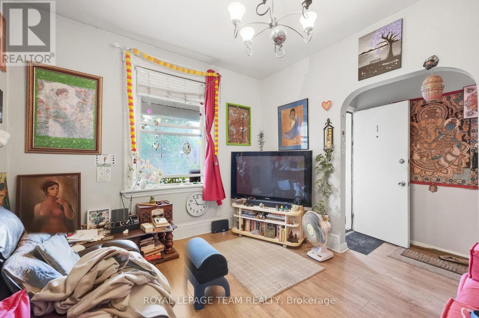 32 Melrose Avenue, Ottawa, ON