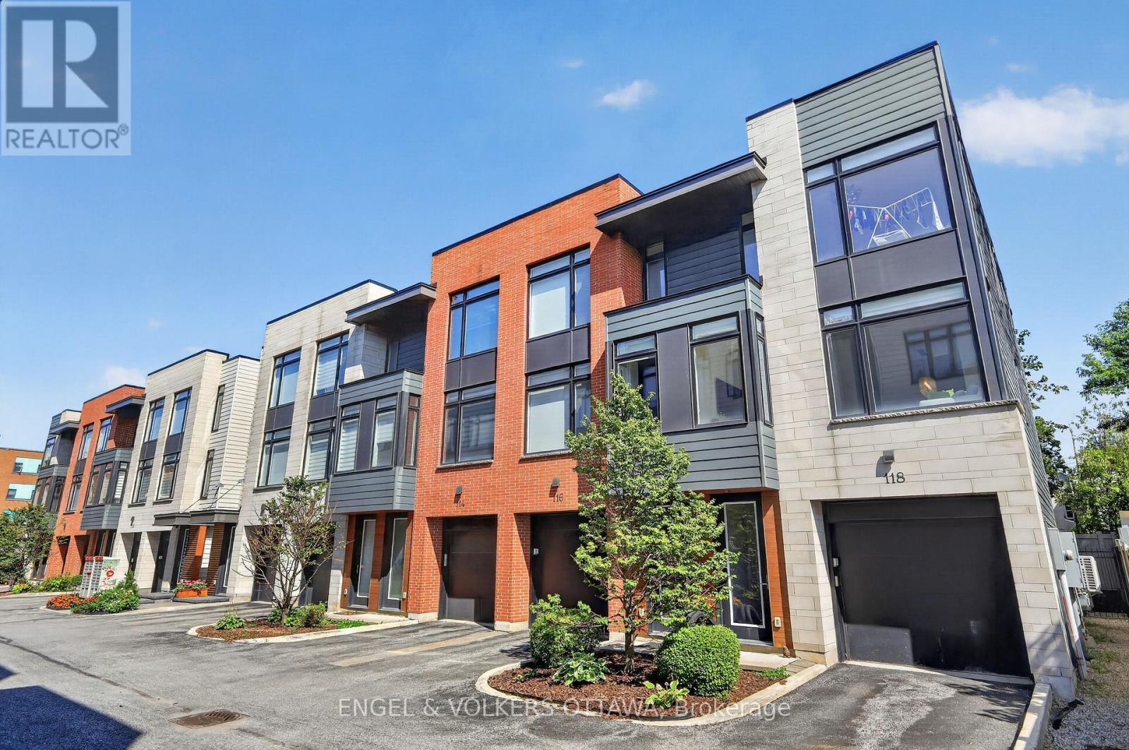 114 Jemruss Private, Ottawa, ON