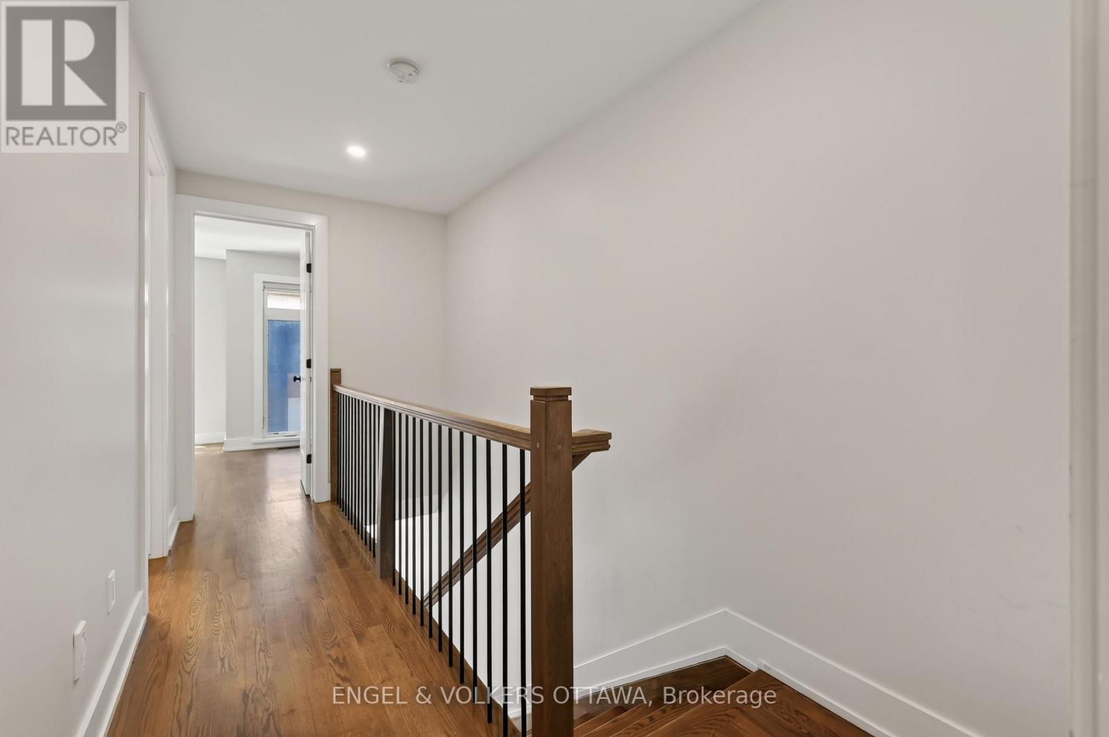 114 Jemruss Private, Ottawa, ON