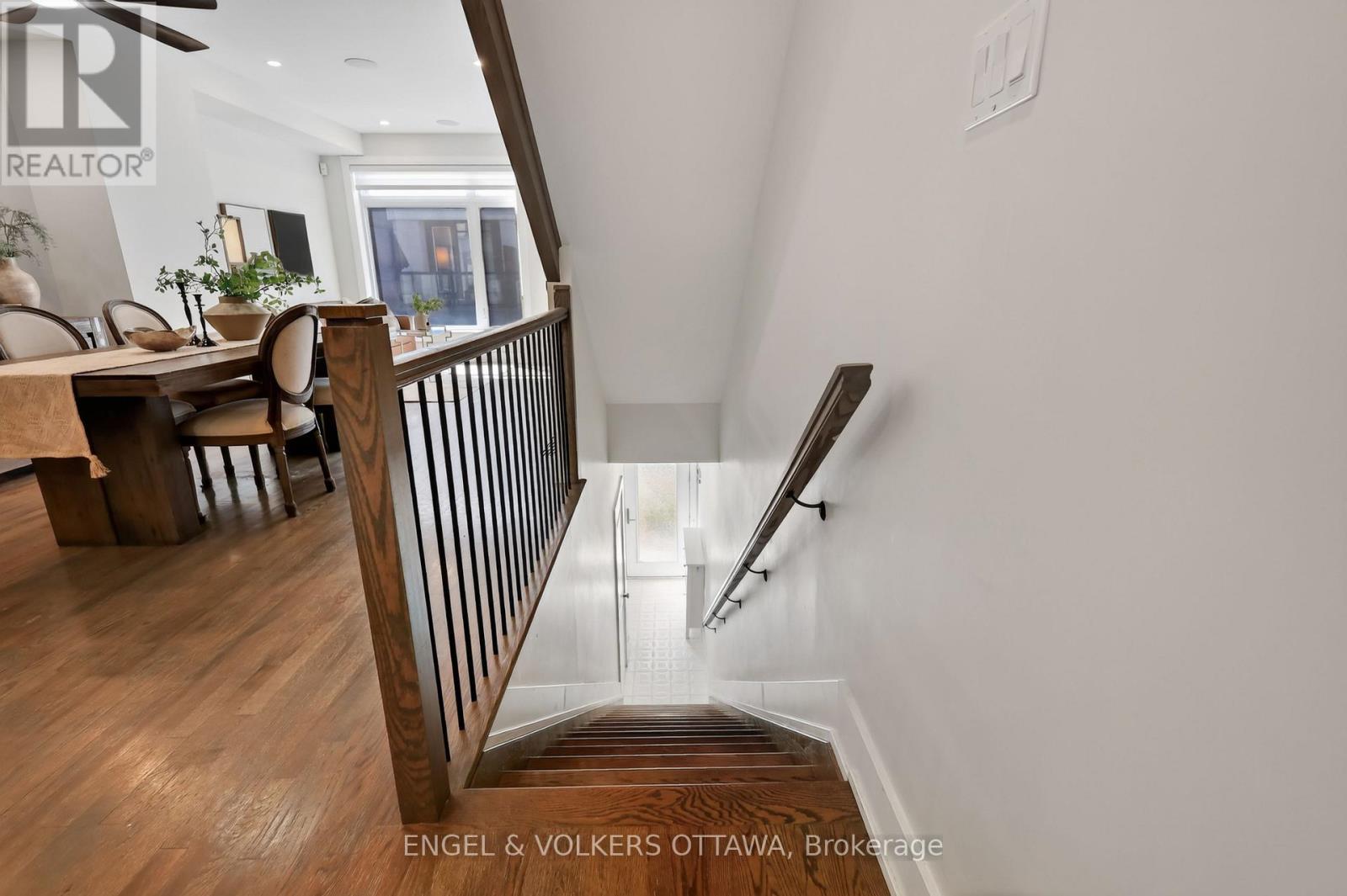114 Jemruss Private, Ottawa, ON