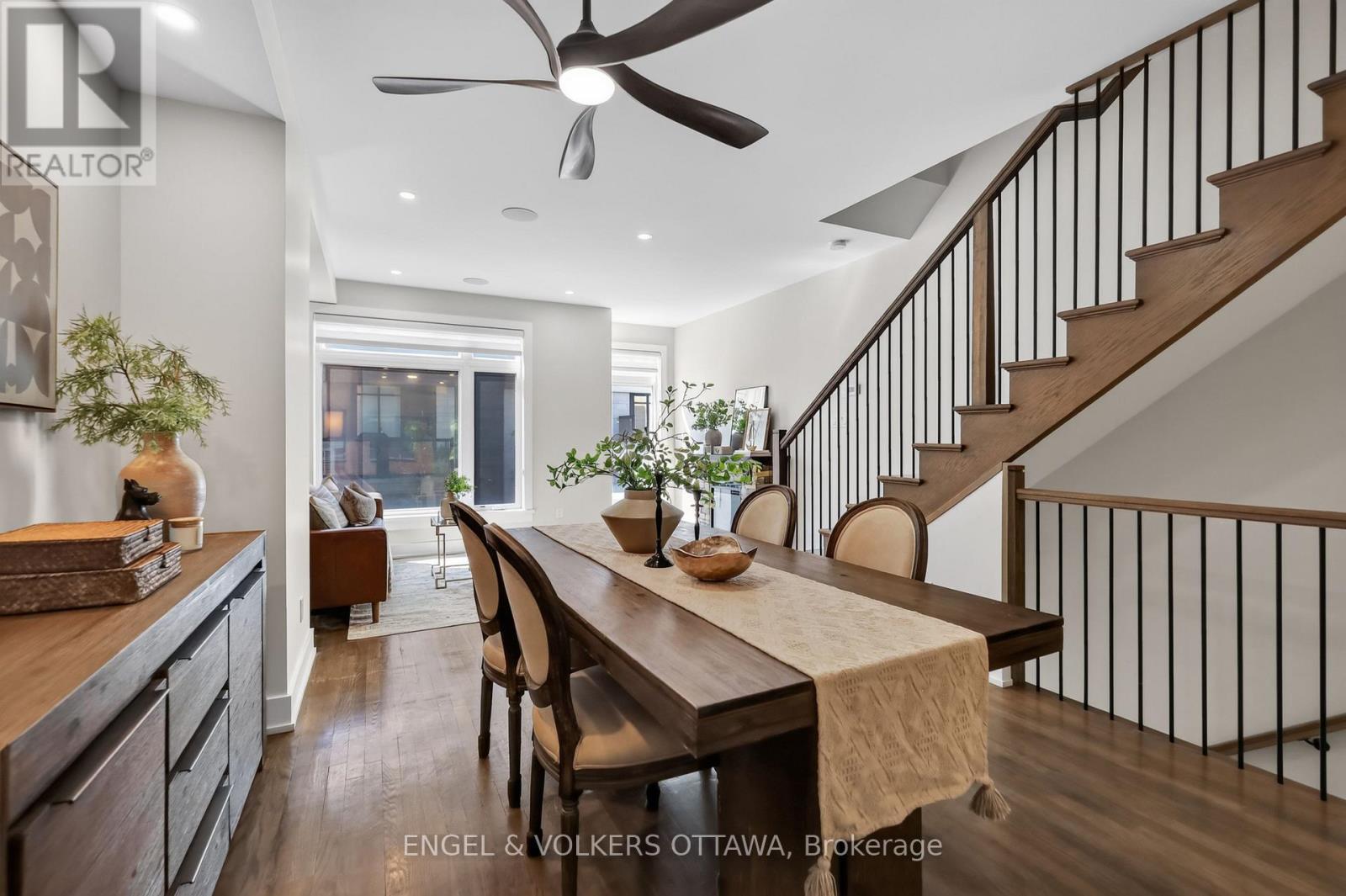 114 Jemruss Private, Ottawa, ON