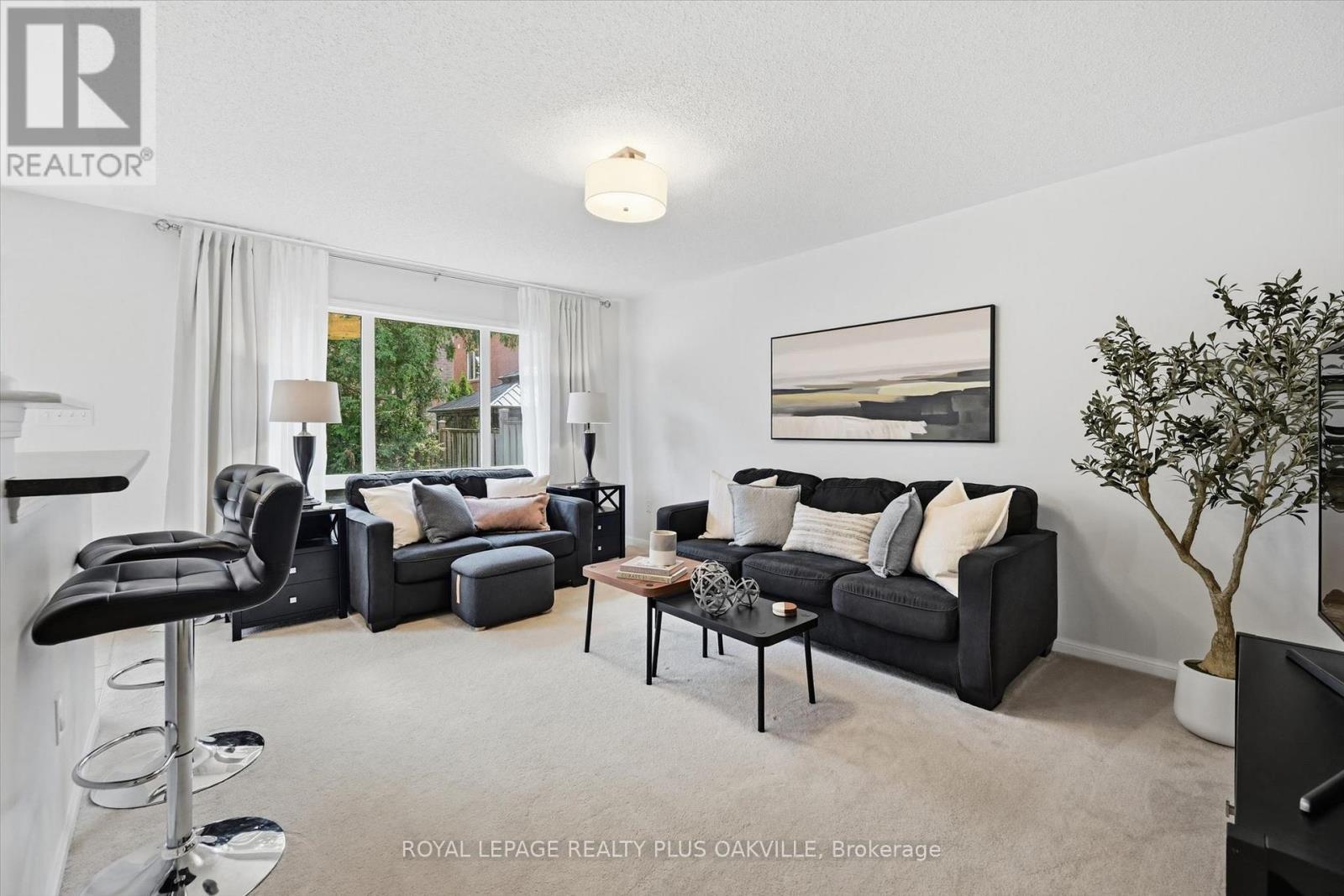 4080 Donnic Drive, Burlington, ON